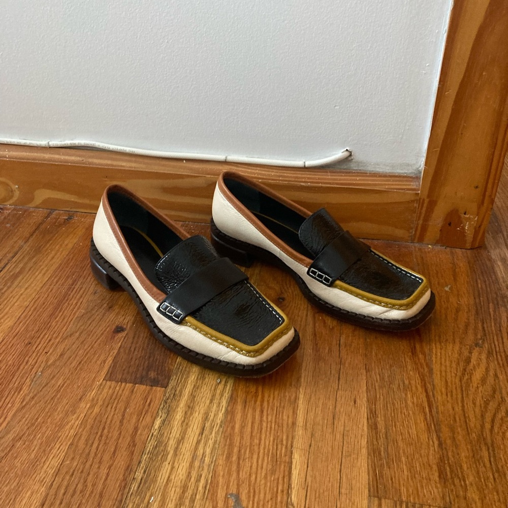 Tory Burch 70s Loafers - Picture 4 of 6